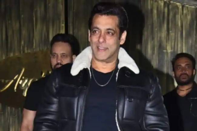 'Tiger bhi zinda hai, saanp bhi zinda hai', Salman Khan opens up on being bitten by snake