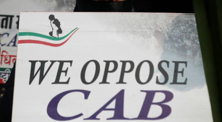 Anti-Citizenship Act protest intensifies in Uttar Pradesh's Mau, several arrested; Section 144 clamped