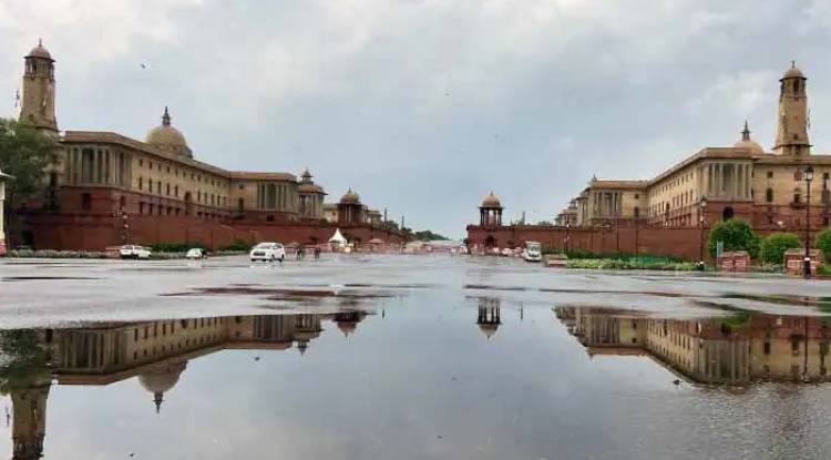 Monsoon in India: Rains lash Mumbai, yellow alert in Delhi - check IMD's forecast over next 4 days